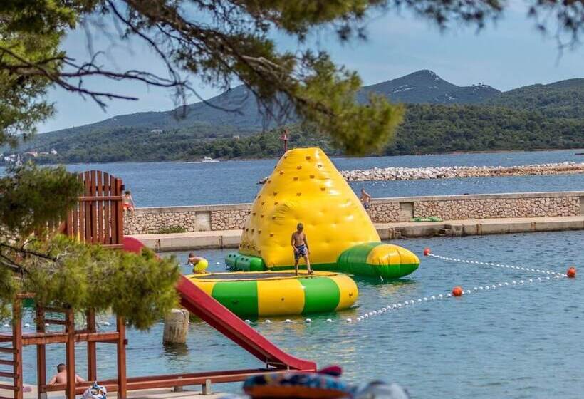 فندق Zelena Punta