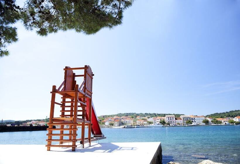 فندق Zelena Punta