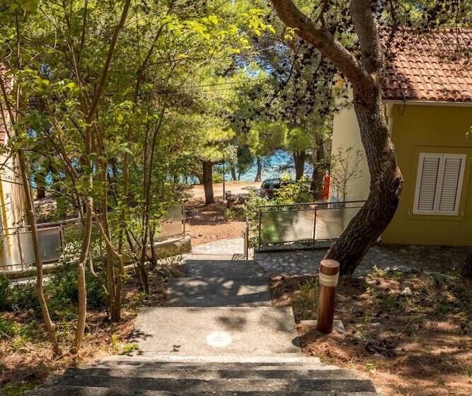 فندق Zelena Punta