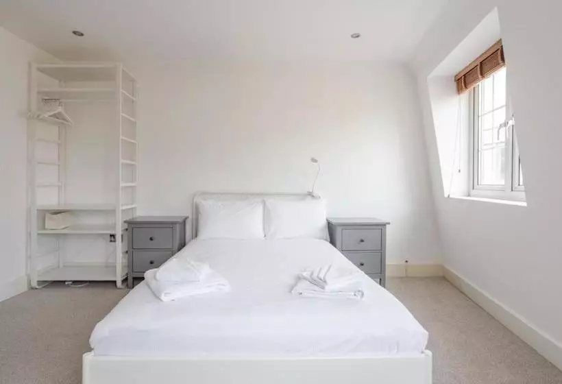 Modern And Central 2 Bedroom Apartment Close To Euston Station