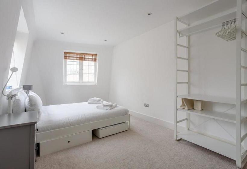 Modern And Central 2 Bedroom Apartment Close To Euston Station