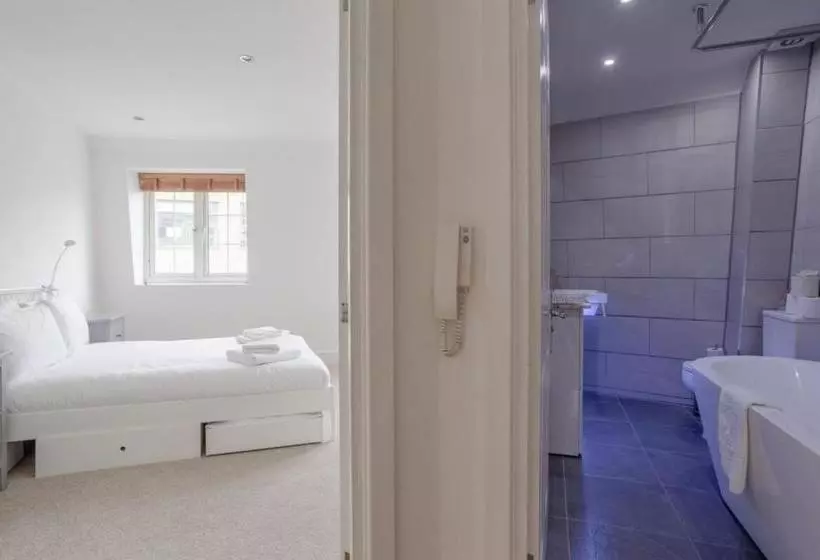 Modern And Central 2 Bedroom Apartment Close To Euston Station