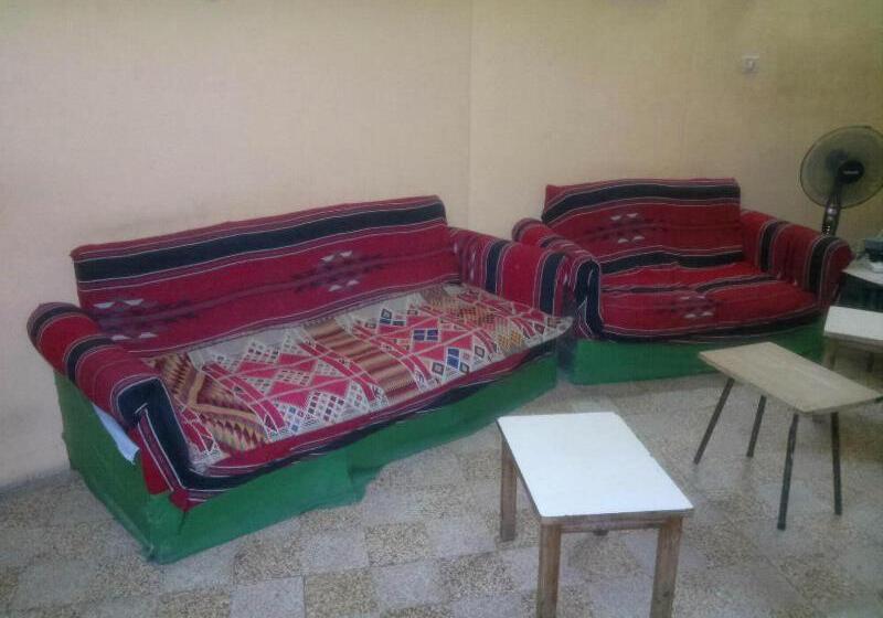 Hostel Mansour