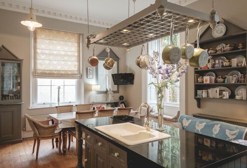 צימר Breedon Hall