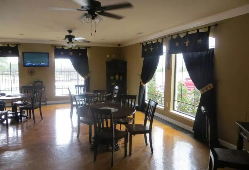 Hotelli Black Gold Inn