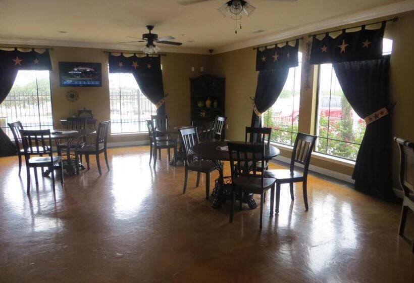 فندق Black Gold Inn