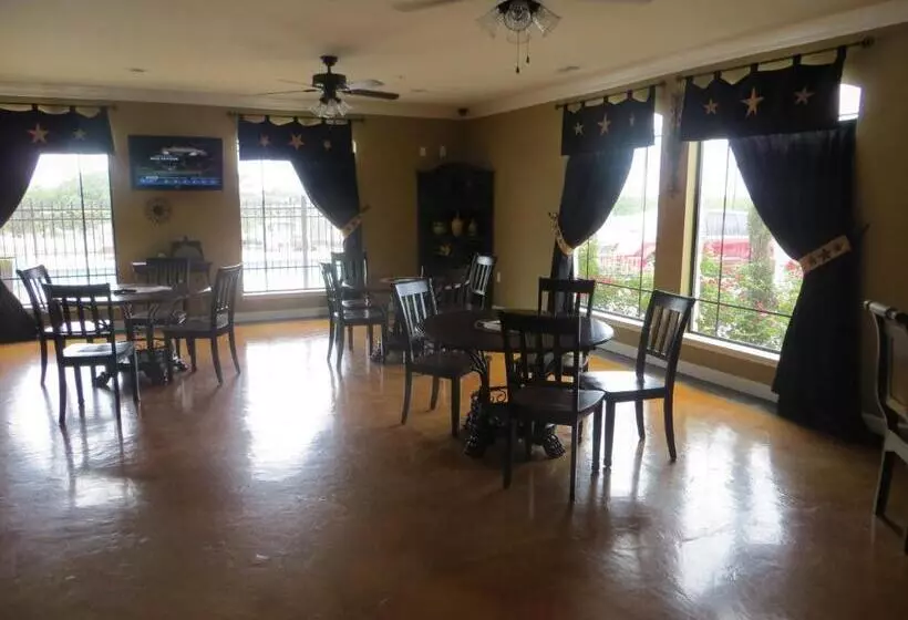 Hotelli Black Gold Inn