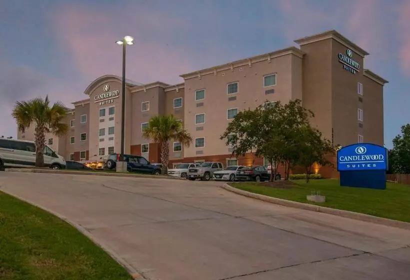 ホテル Candlewood Suites   Baton Rouge   College Drive, An Ihg