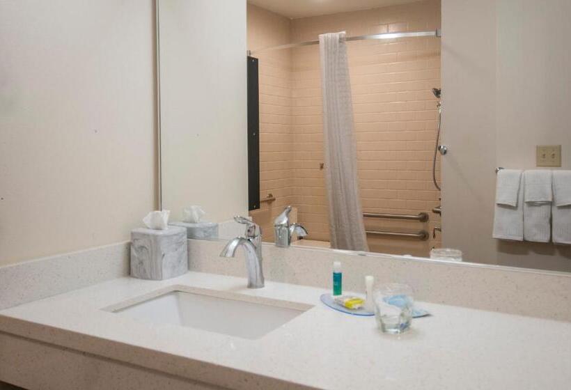 فندق Candlewood Suites   Baton Rouge   College Drive, An Ihg