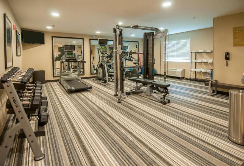 فندق Candlewood Suites   Baton Rouge   College Drive, An Ihg