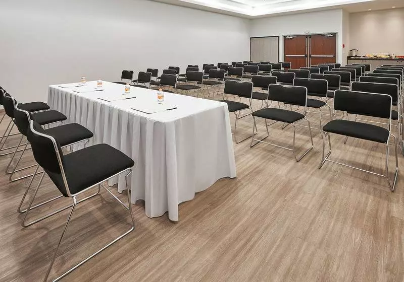 Hotelli City Express Junior By Marriott San Luis Potosi Carranza