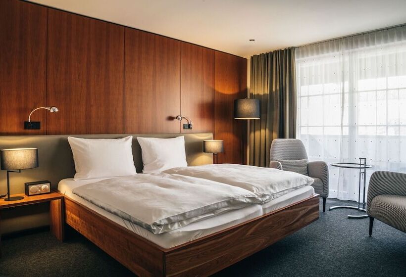 호텔 Consulat Des Weins