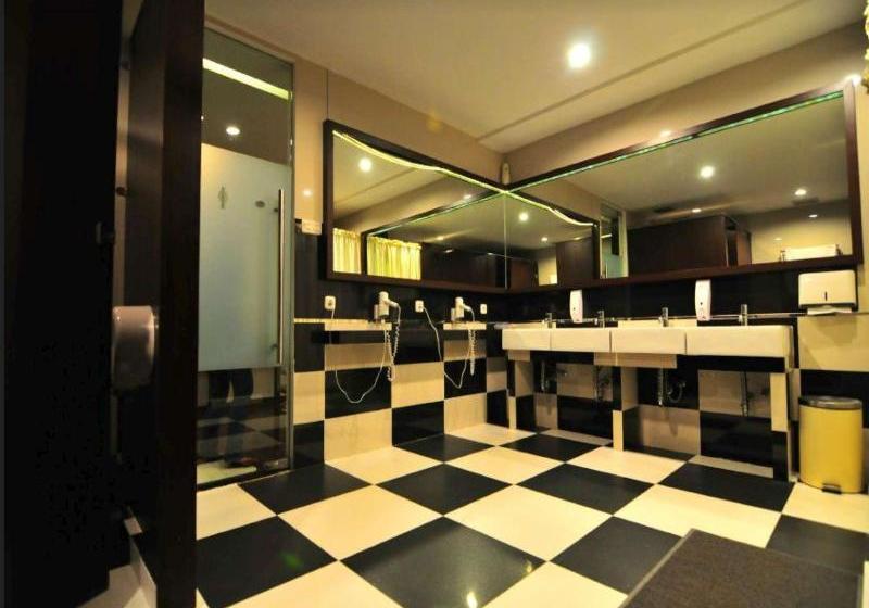 Capsule Hotel Capsule Hostel Old Batavia