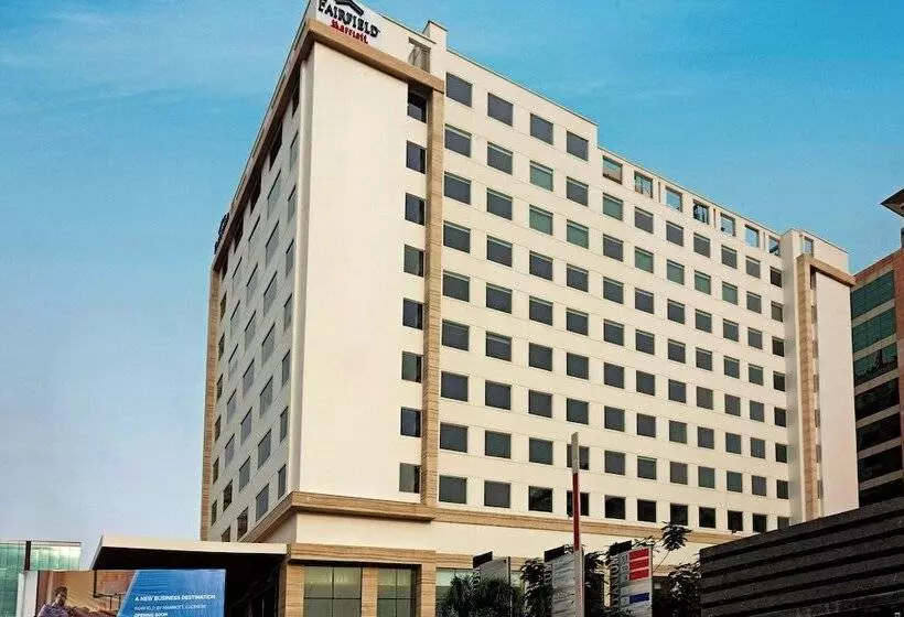 ホテル Fairfield By Marriott Lucknow