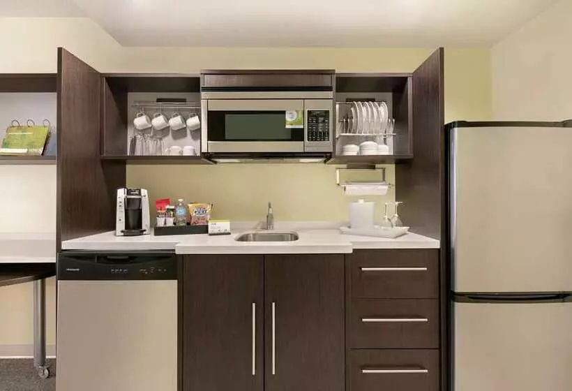 ホテル Home2 Suites By Hilton Fort St. John
