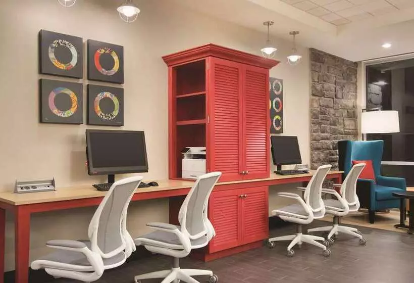 ホテル Home2 Suites By Hilton Fort St. John