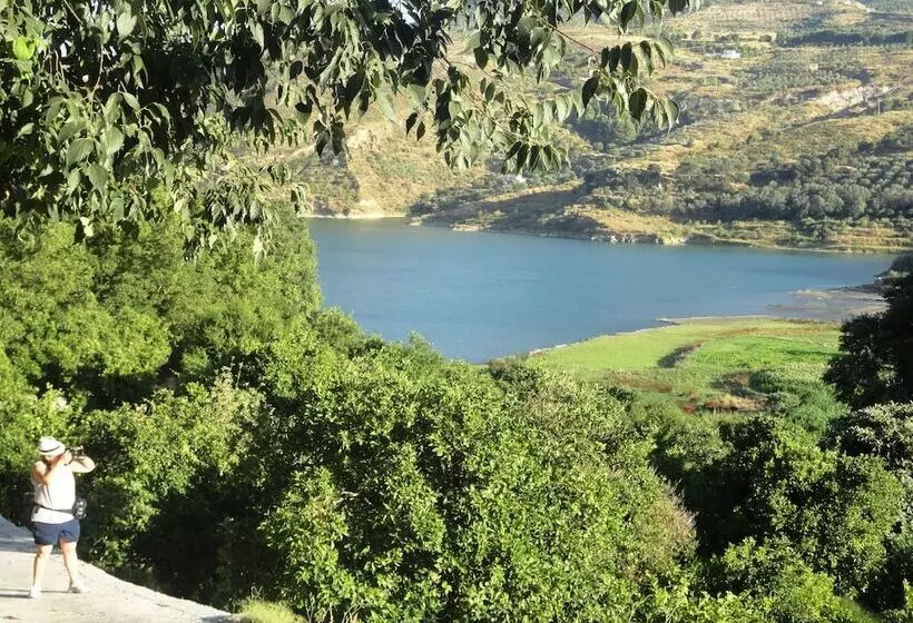 ホテル Hostal Y Apartamento Rural Los Naranjos