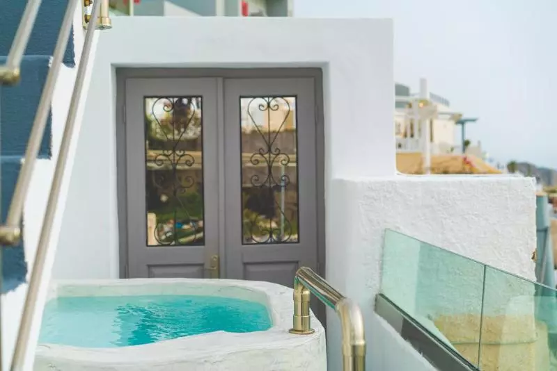 هتل Modernity Suites