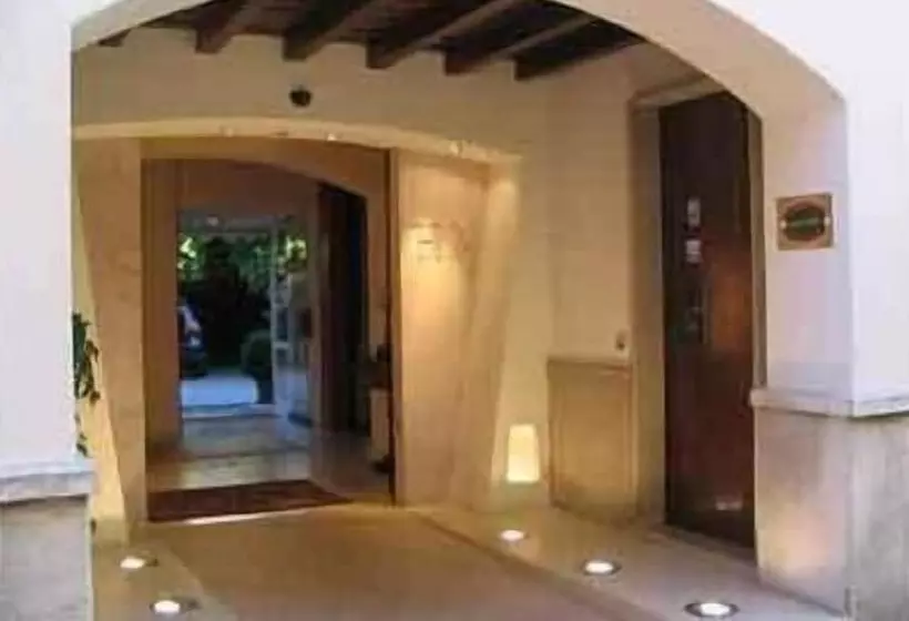 ホテル Nuovo De Cesero