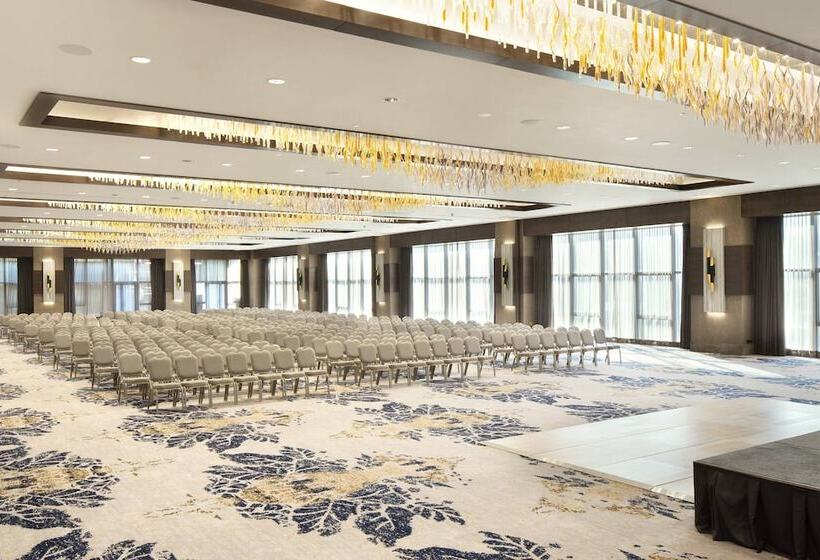 ホテル Sheraton Grand Istanbul Atasehir