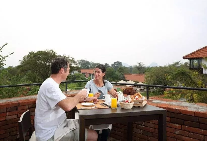 Hotelli Sigiriyajungles Resort & Spa