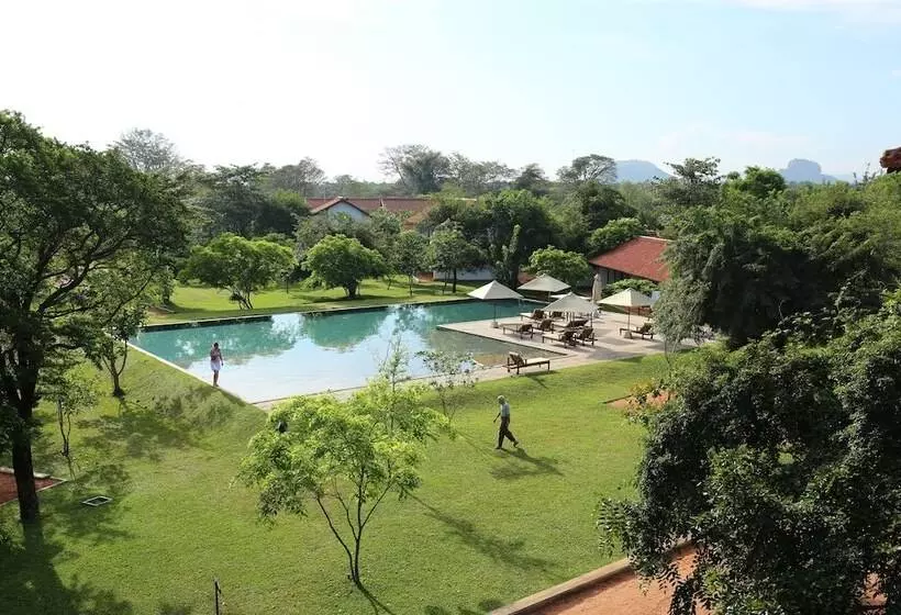 Hotelli Sigiriyajungles Resort & Spa