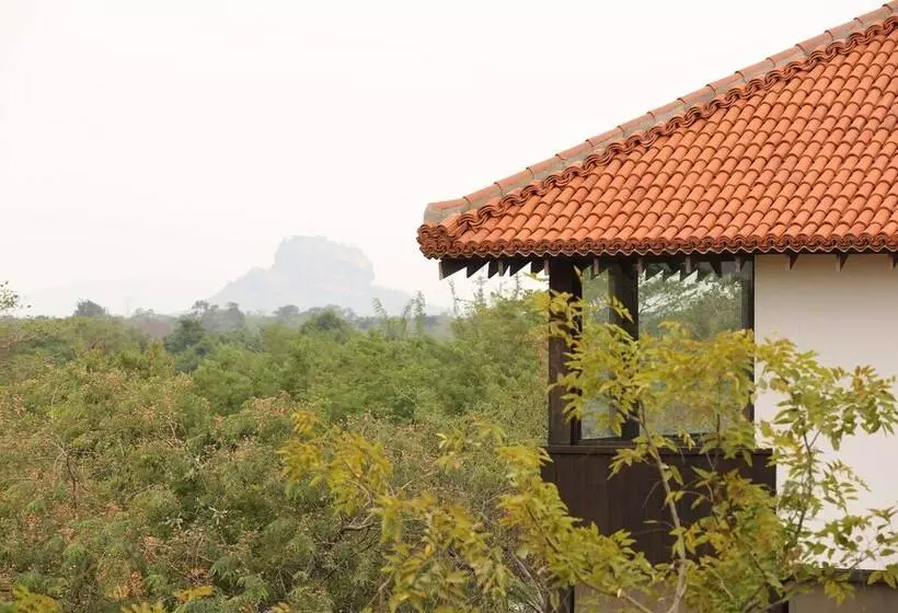 Hotelli Sigiriyajungles Resort & Spa