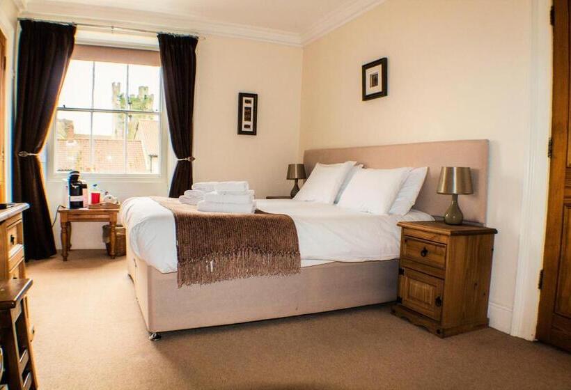 ホテル The Royal Oak