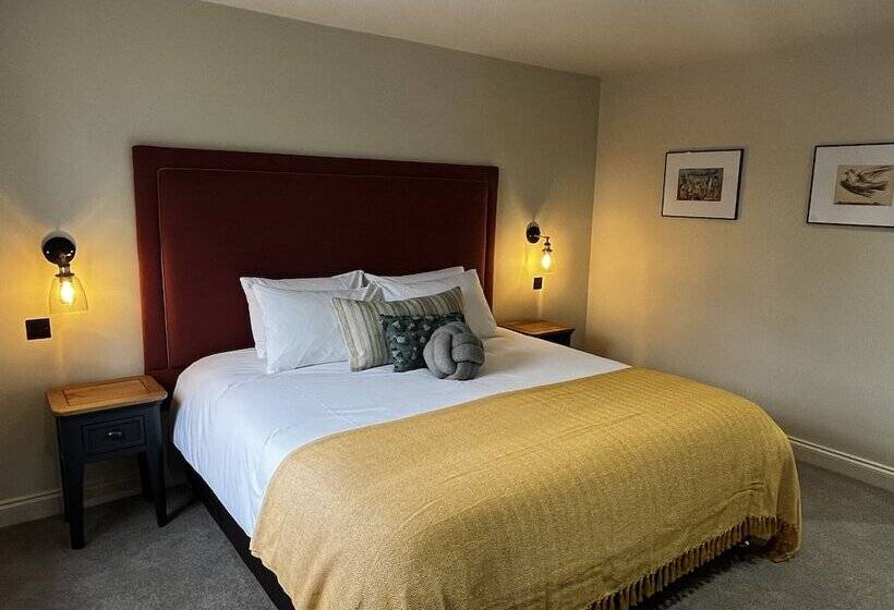 فندق The Talbot Inn