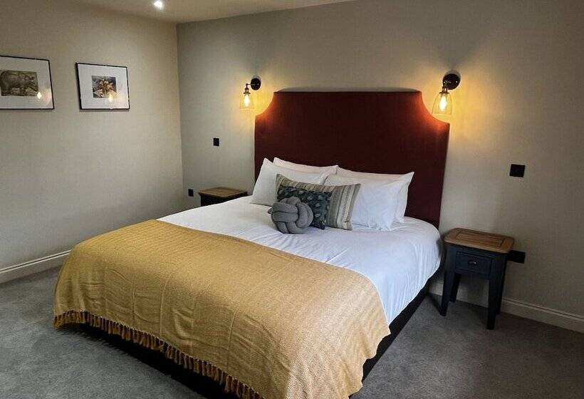 فندق The Talbot Inn