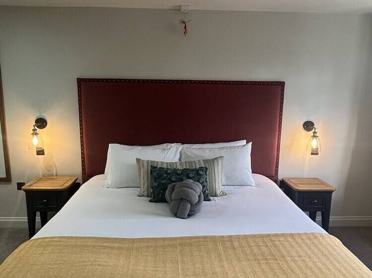 فندق The Talbot Inn