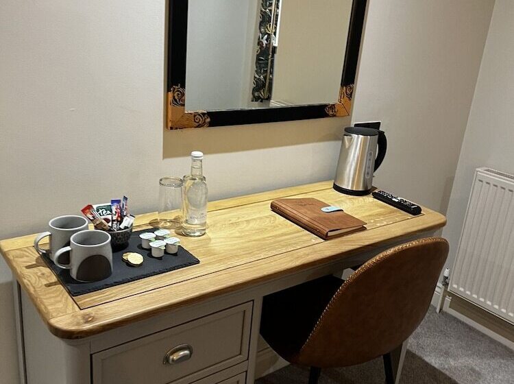 فندق The Talbot Inn