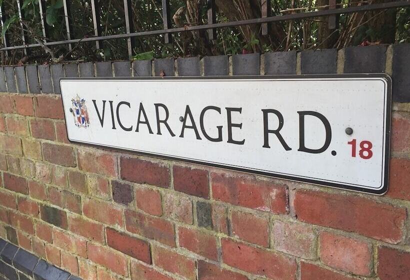 펜션 Vicarage Lodge Birmingham