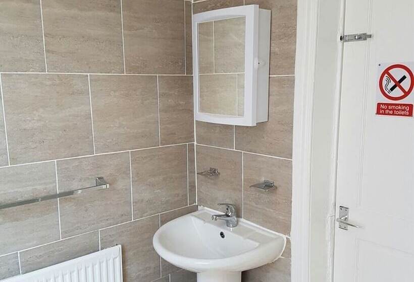 펜션 Vicarage Lodge Birmingham