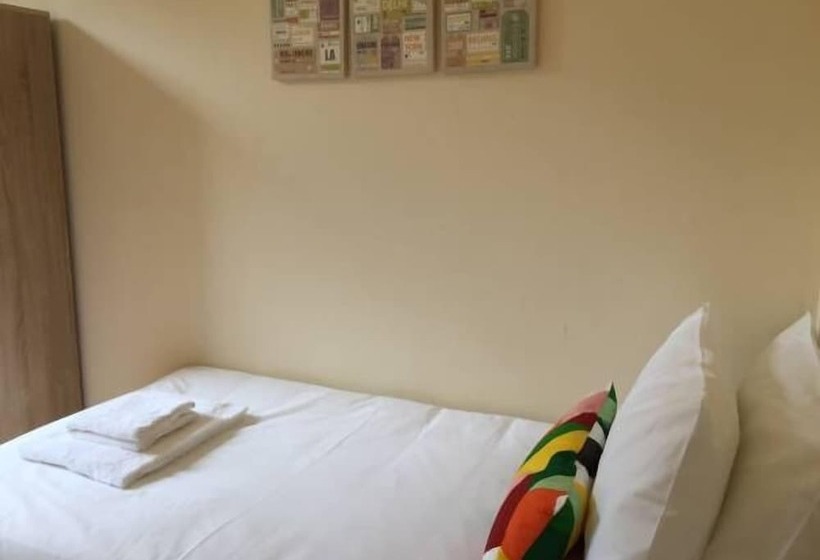 펜션 Vicarage Lodge Birmingham