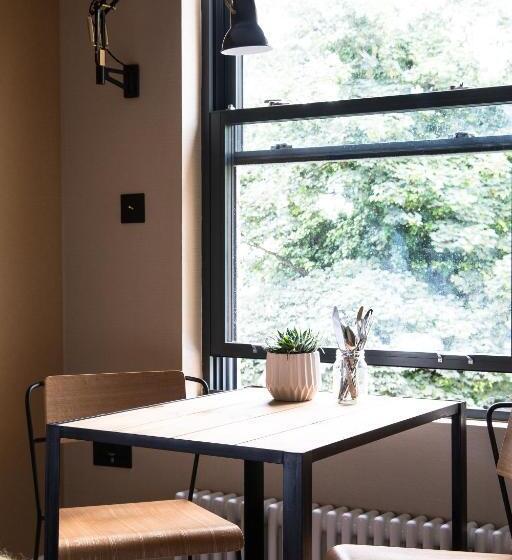 Room2 Hammersmith Townhouse