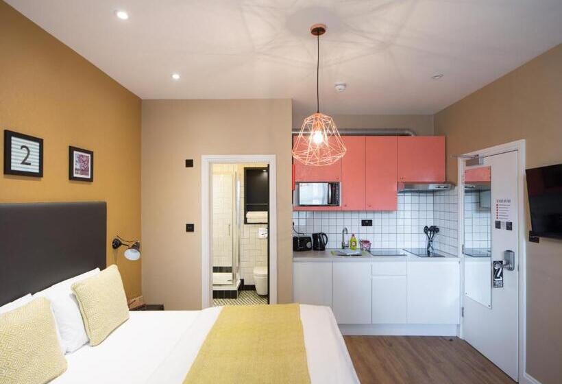 Room2 Hammersmith Townhouse