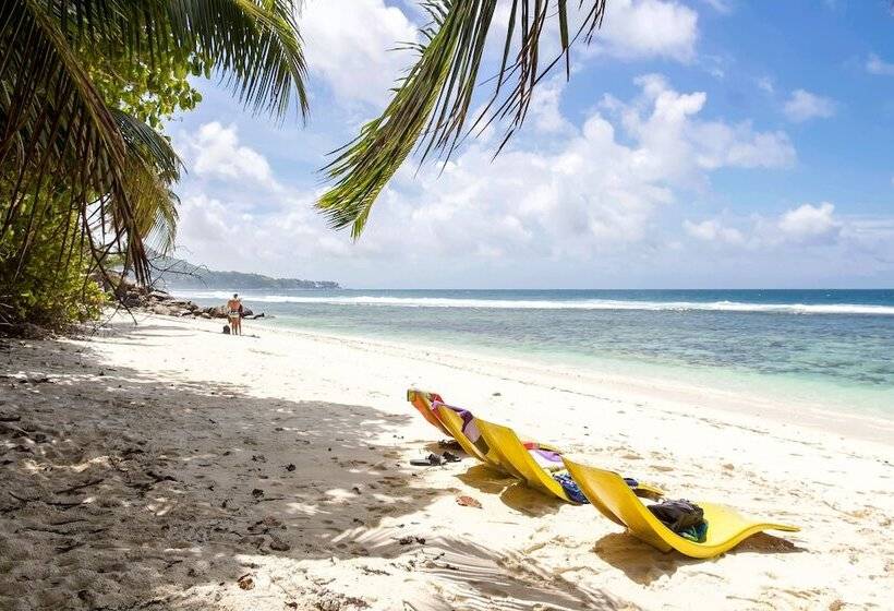 Surfers Beach Self Catering Chalets