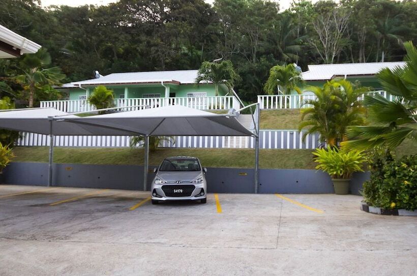 Surfers Beach Self Catering Chalets