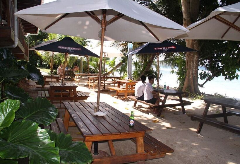 Surfers Beach Self Catering Chalets