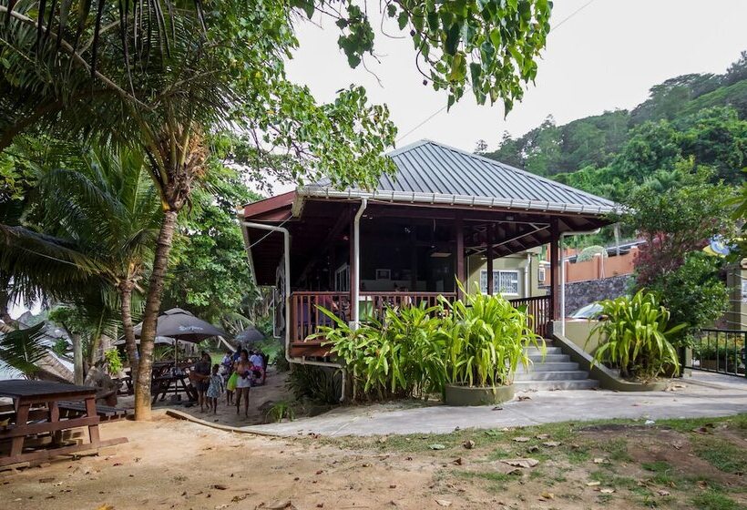 Surfers Beach Self Catering Chalets