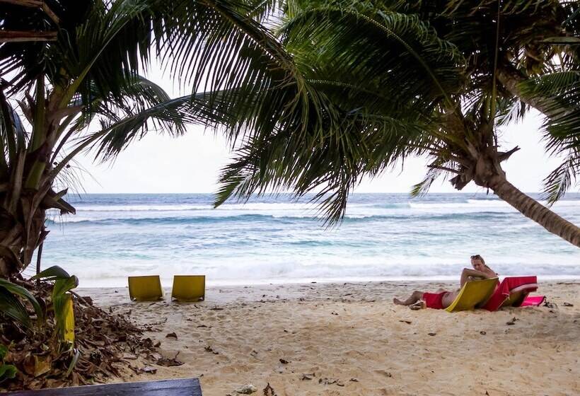 Surfers Beach Self Catering Chalets