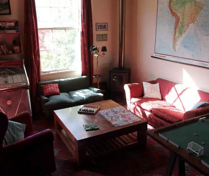 Allegretto Bed & Breakfast  Hostel