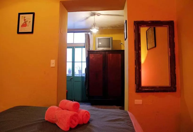 Allegretto Bed & Breakfast  Hostel