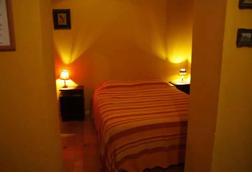 Allegretto Bed & Breakfast  Hostel