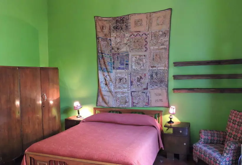 Allegretto Bed & Breakfast  Hostel