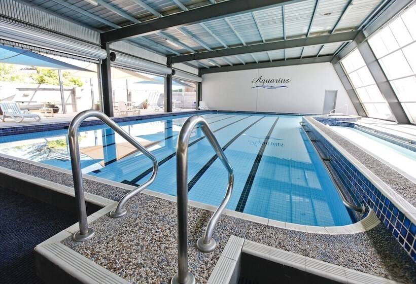 Aquarius Apartments And Cabins