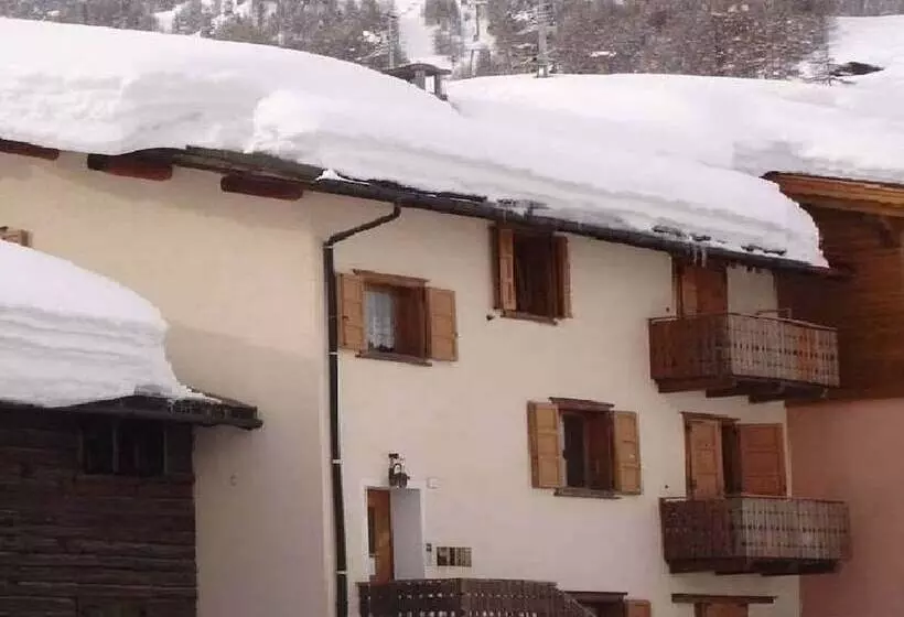 Baita Carosello Apt 4 Adiacente Carosello 3000
