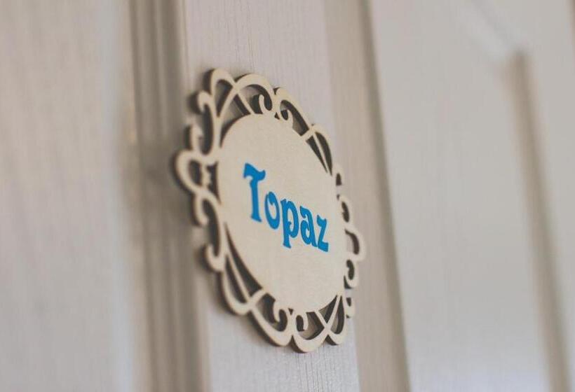 مبيت وإفطار Rae Leigh Heights Bnb