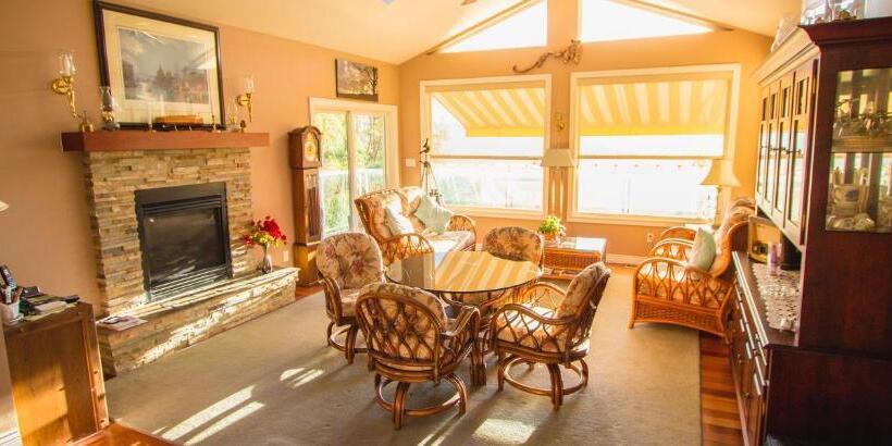 مبيت وإفطار Rae Leigh Heights Bnb